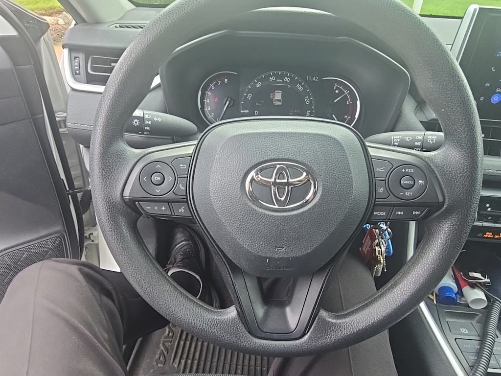 Thumbnail: 2024 Toyota RAV4 - 2