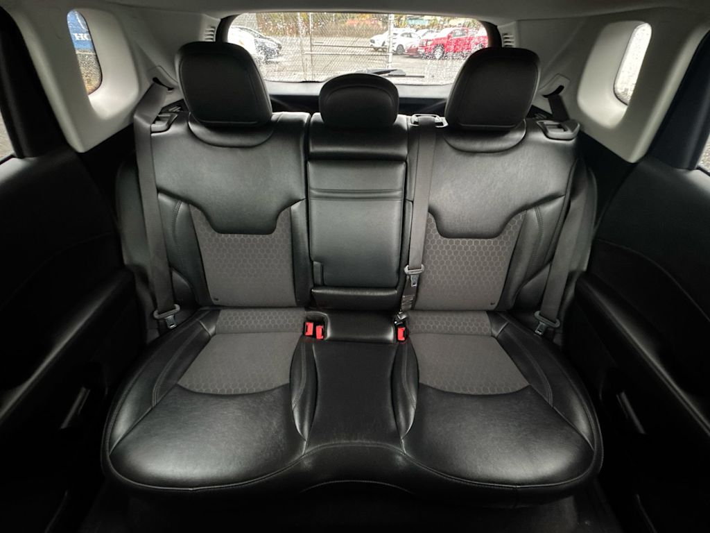 Thumbnail: 2019 Jeep Compass - 24