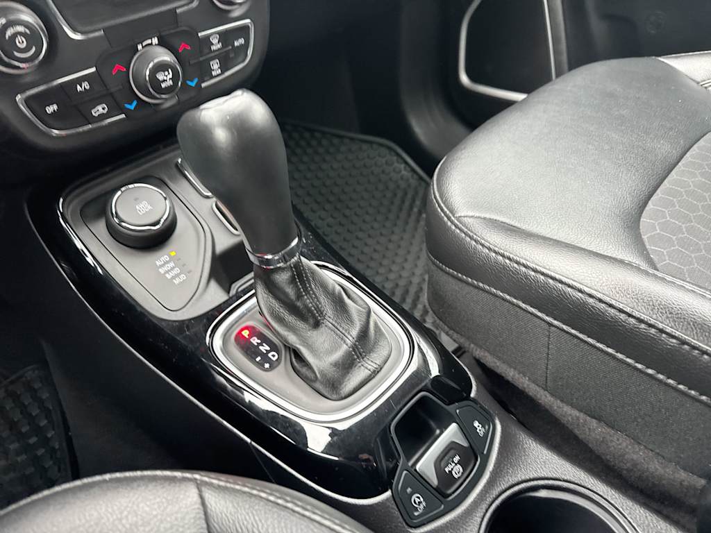 Thumbnail: 2019 Jeep Compass - 32