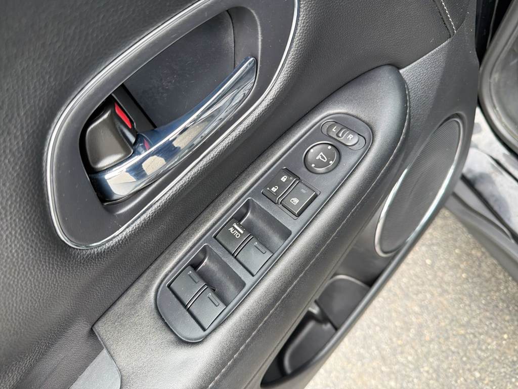 Thumbnail: 2020 Honda HR-V - 28