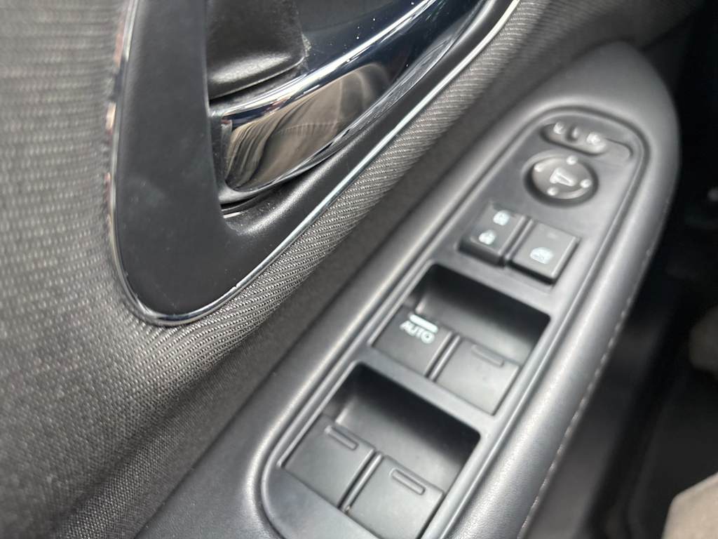 Thumbnail: 2019 Honda HR-V - 18