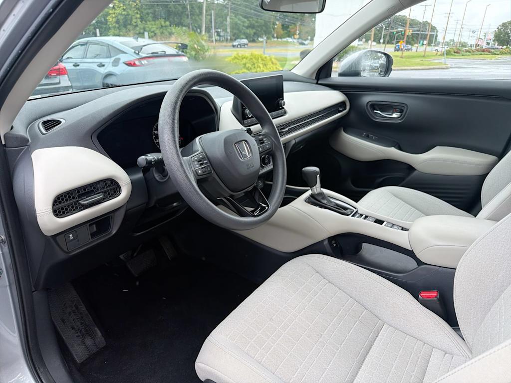 Thumbnail: 2024 Honda HR-V - 2
