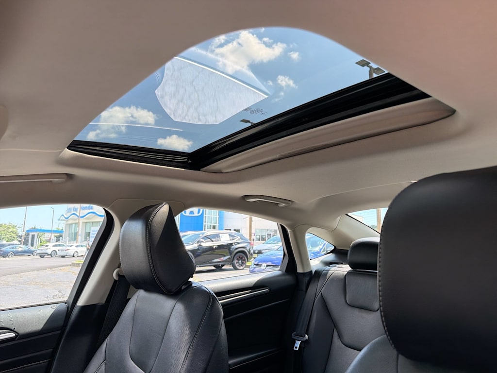 Thumbnail: 2020 Ford Fusion - 30