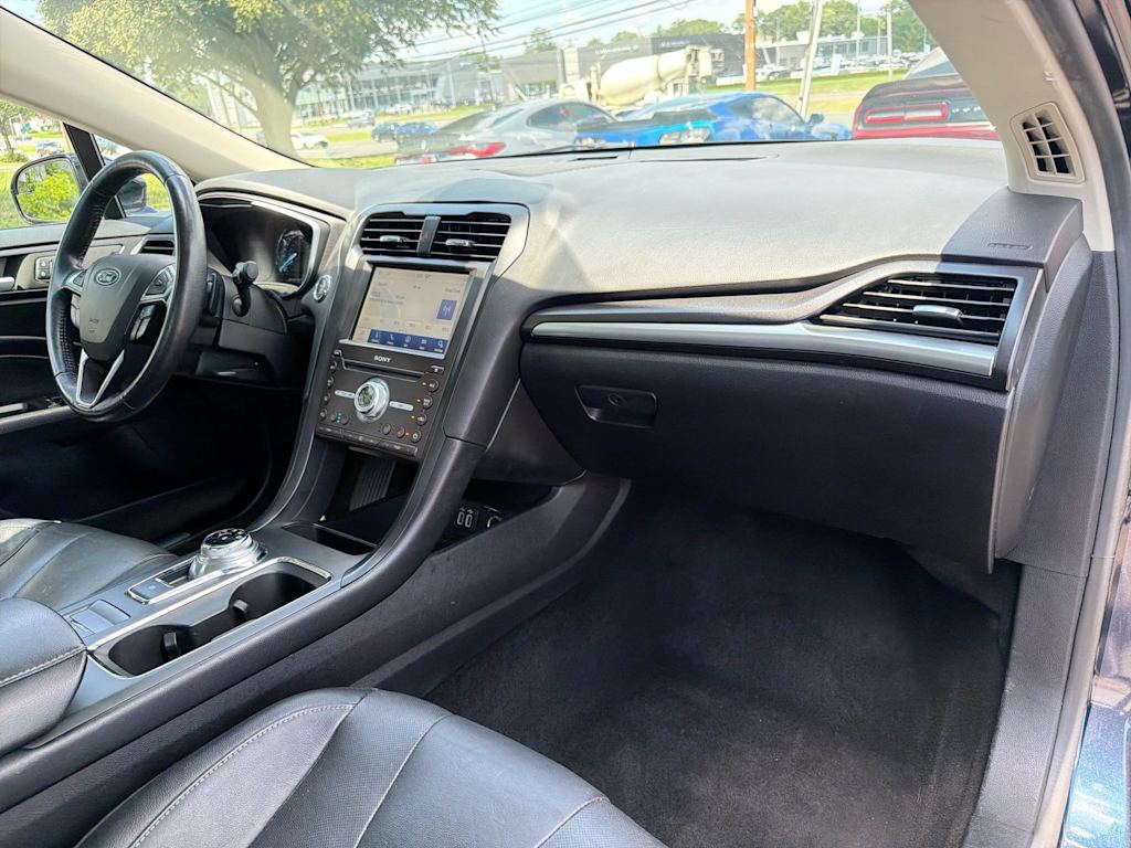 Thumbnail: 2020 Ford Fusion - 8