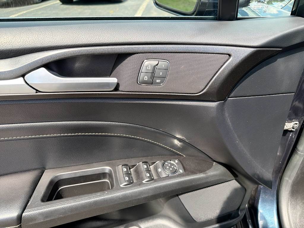 Thumbnail: 2020 Ford Fusion - 29