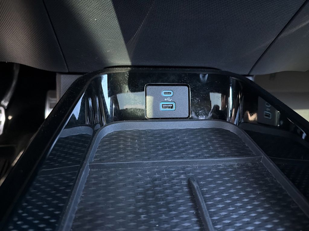 Thumbnail: 2022 Ford Mustang Mach-E - 11