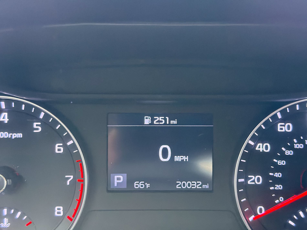 Thumbnail: 2019 Kia Forte - 16