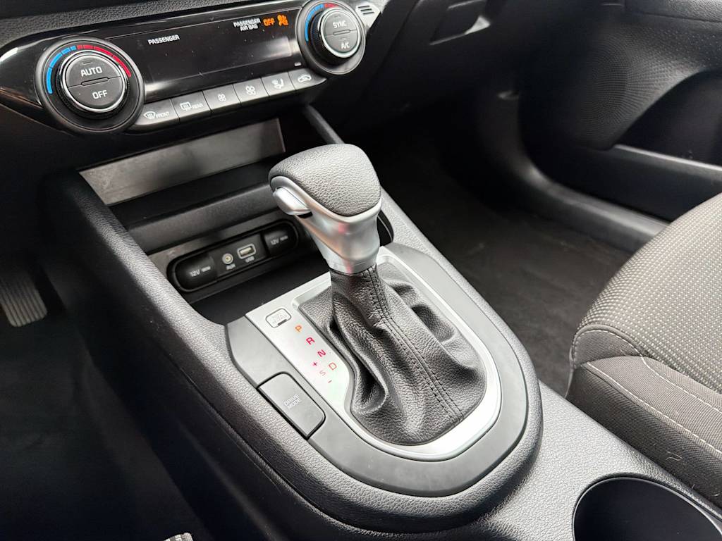 Thumbnail: 2019 Kia Forte - 15
