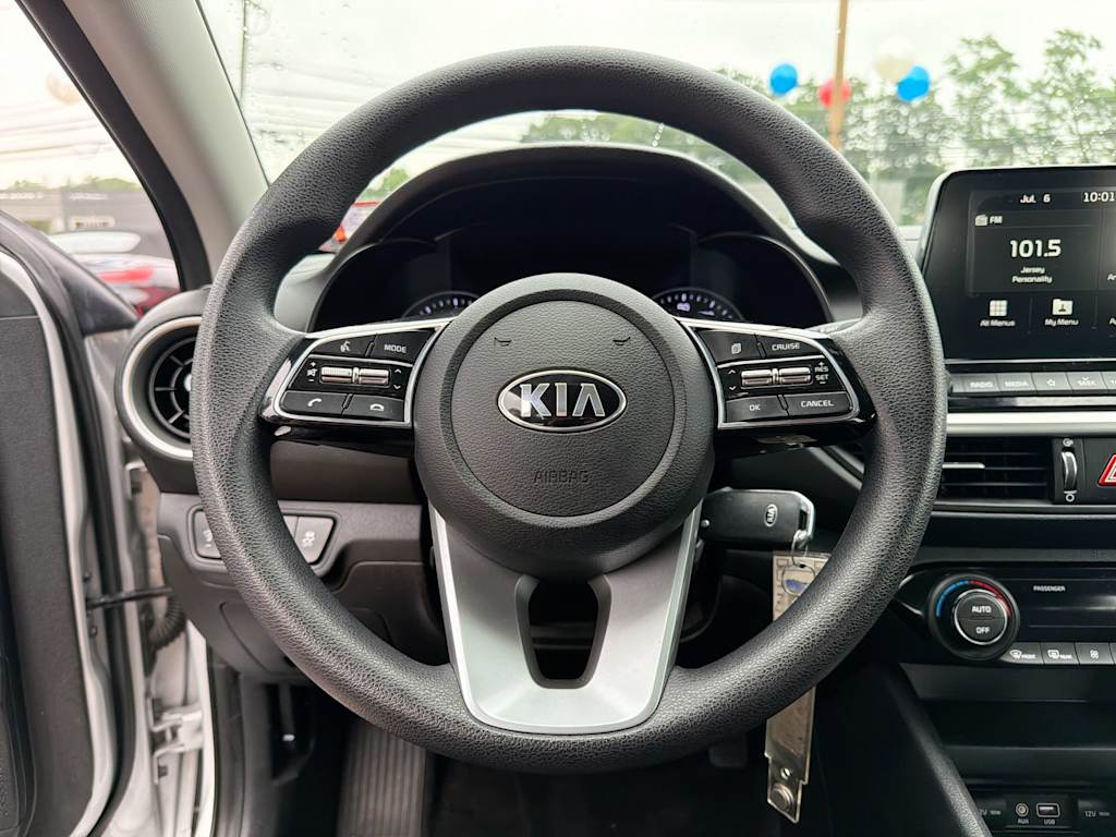 Thumbnail: 2019 Kia Forte - 13