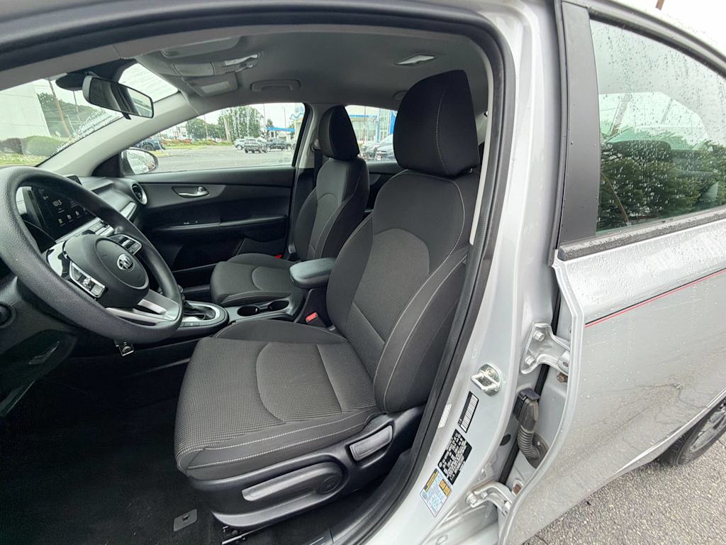 Thumbnail: 2019 Kia Forte - 26