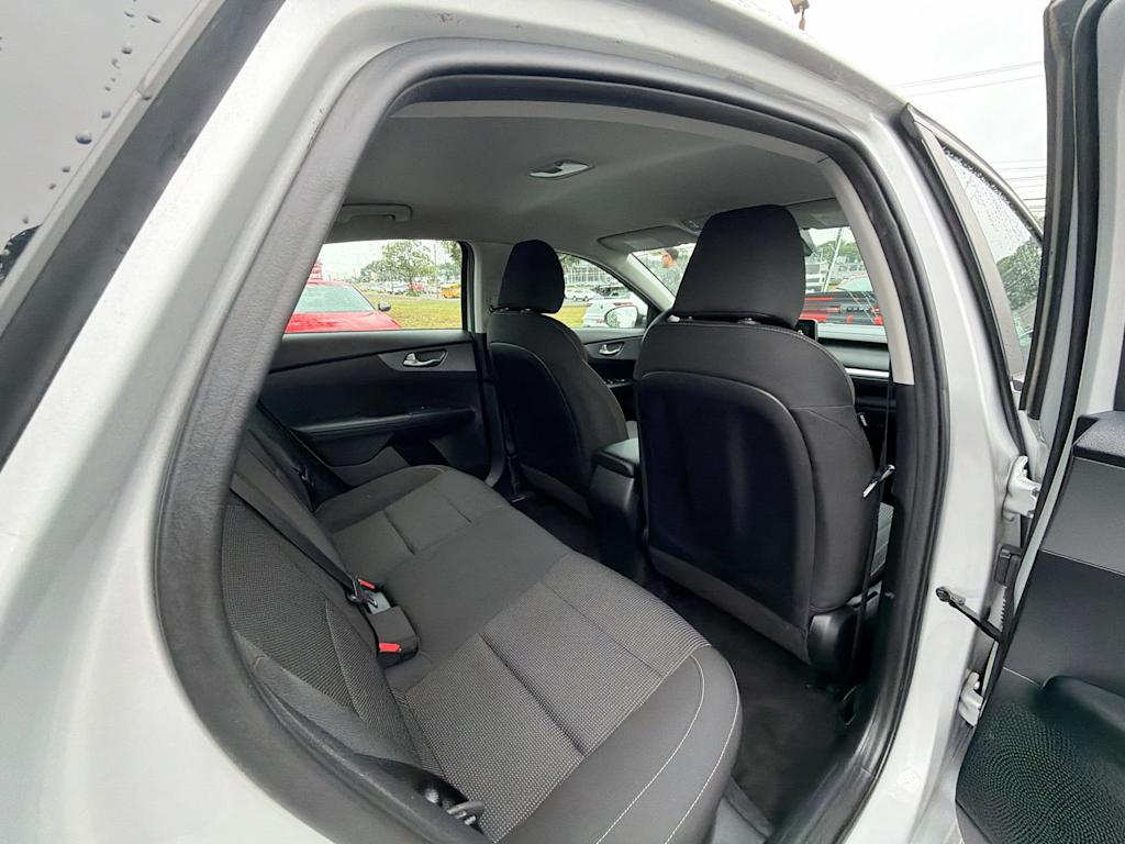 Thumbnail: 2019 Kia Forte - 24