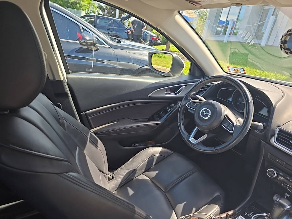Thumbnail: 2018 Mazda Mazda3 - 7