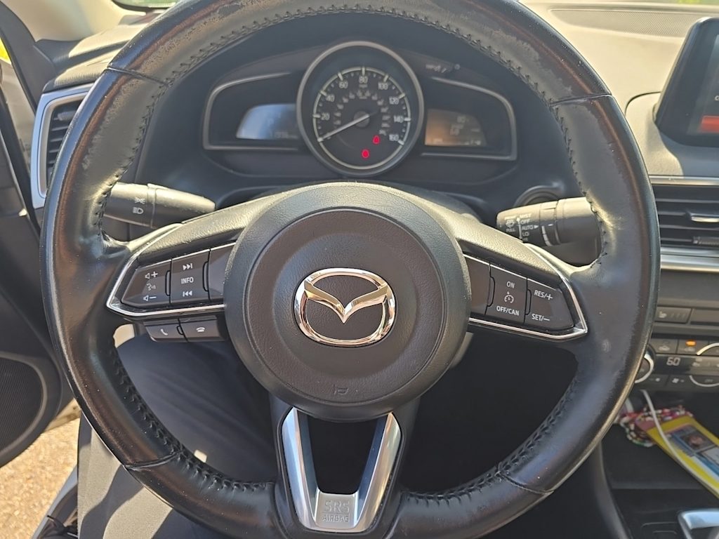 Thumbnail: 2018 Mazda Mazda3 - 2