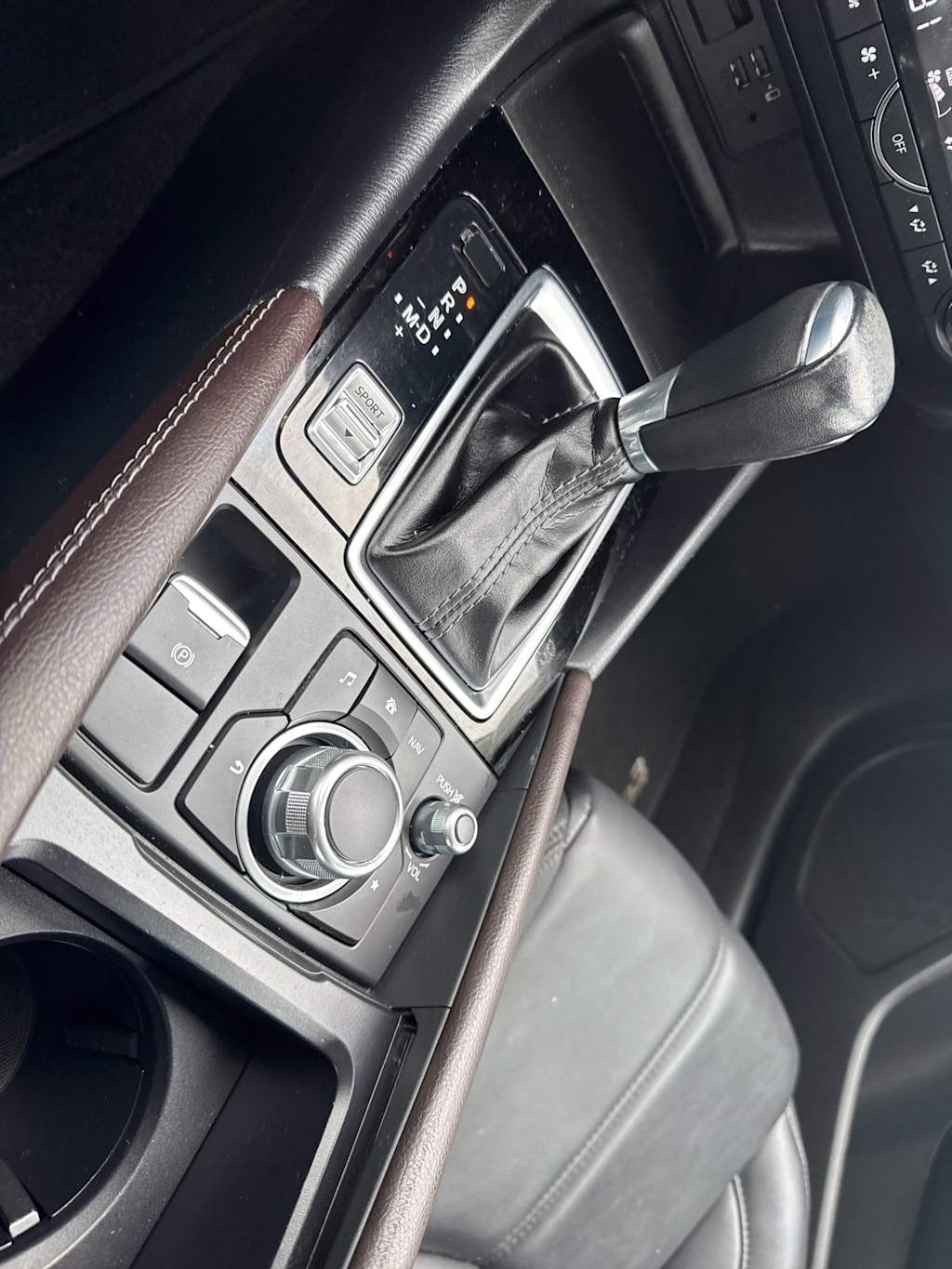 Thumbnail: 2018 Mazda Mazda3 - 18