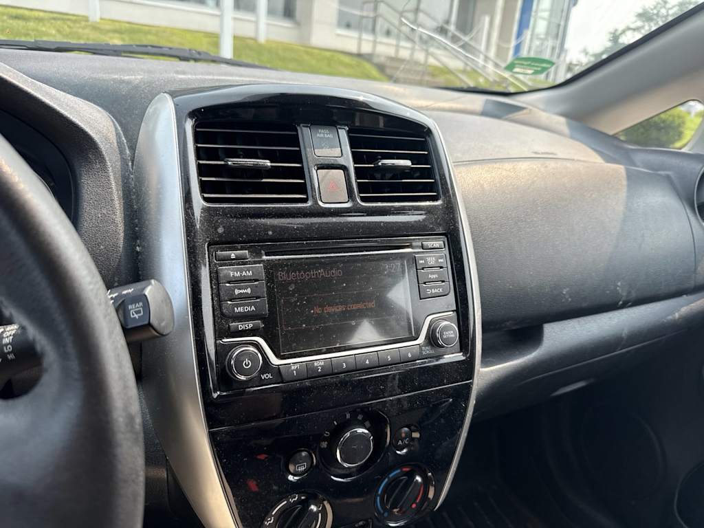 Thumbnail: 2016 Nissan Versa Note - 10