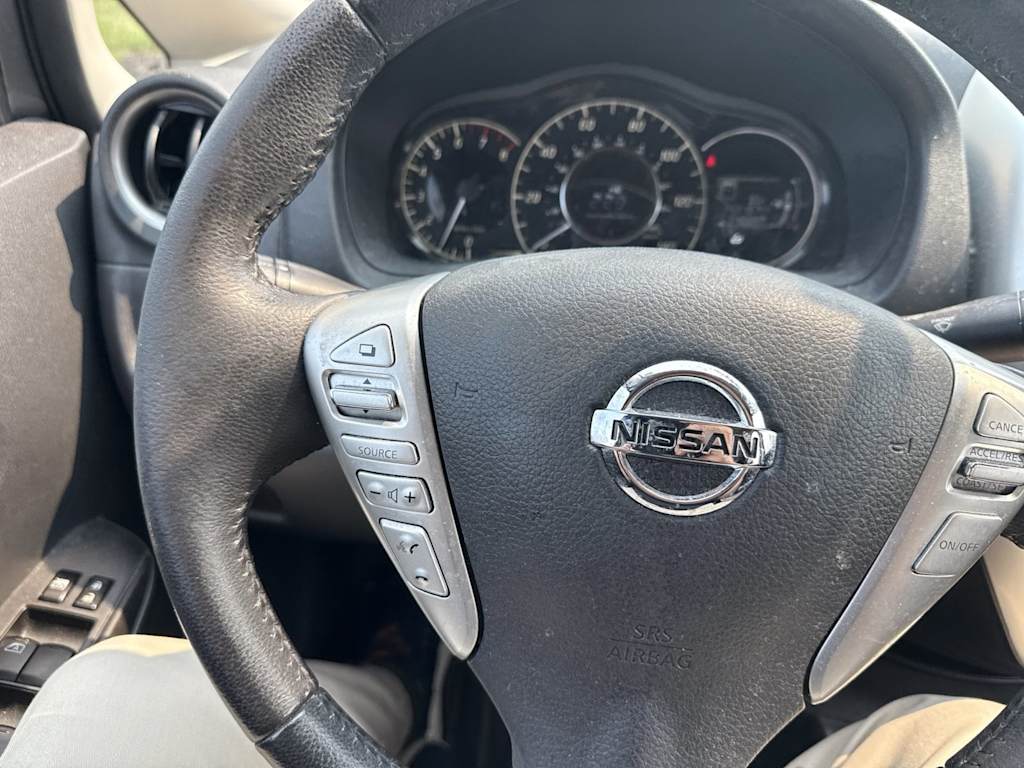 Thumbnail: 2016 Nissan Versa Note - 21