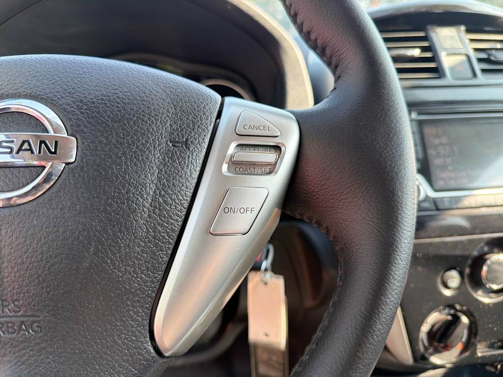 Thumbnail: 2016 Nissan Versa Note - 29