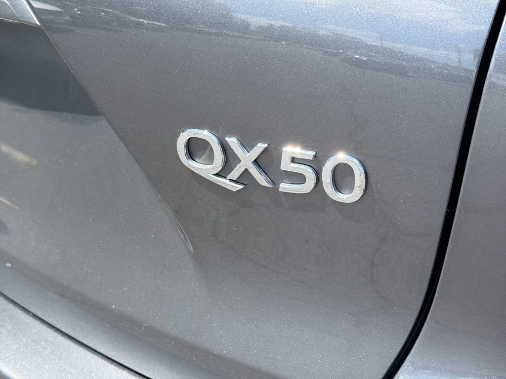 Thumbnail: 2022 INFINITI QX50 - 6