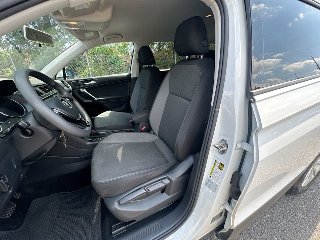 Thumbnail: 2018 Volkswagen Tiguan - 26