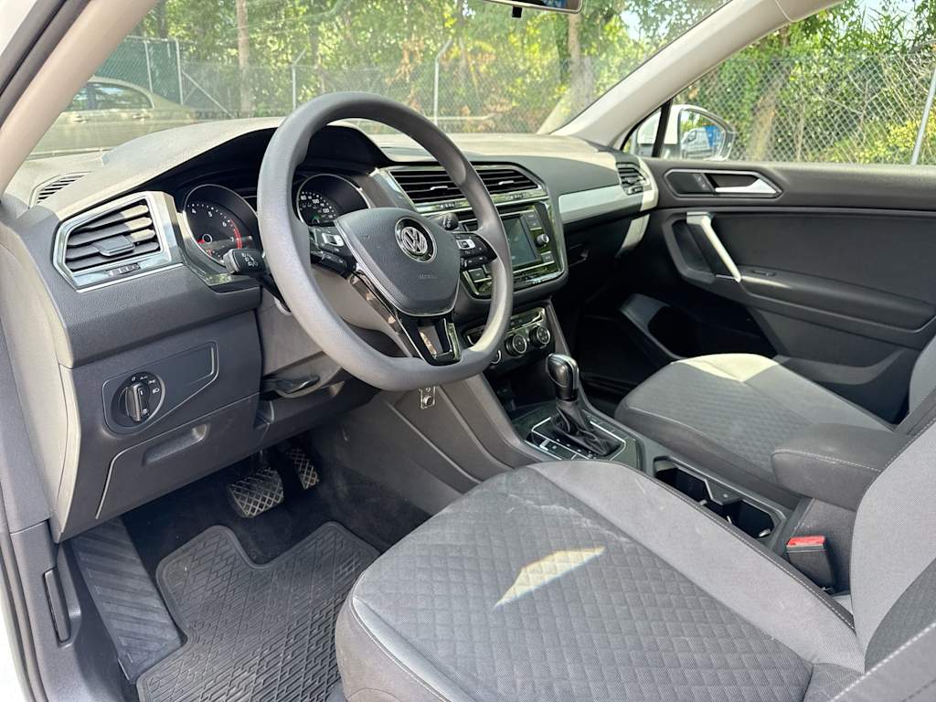 Thumbnail: 2018 Volkswagen Tiguan - 2
