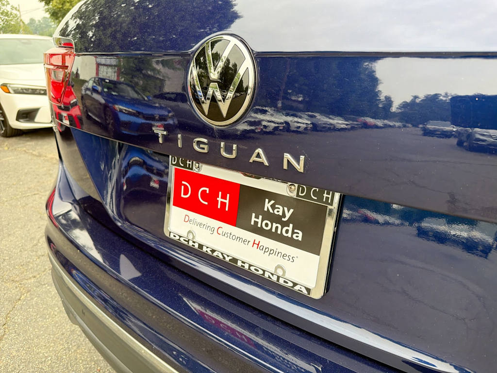Thumbnail: 2022 Volkswagen Tiguan - 7
