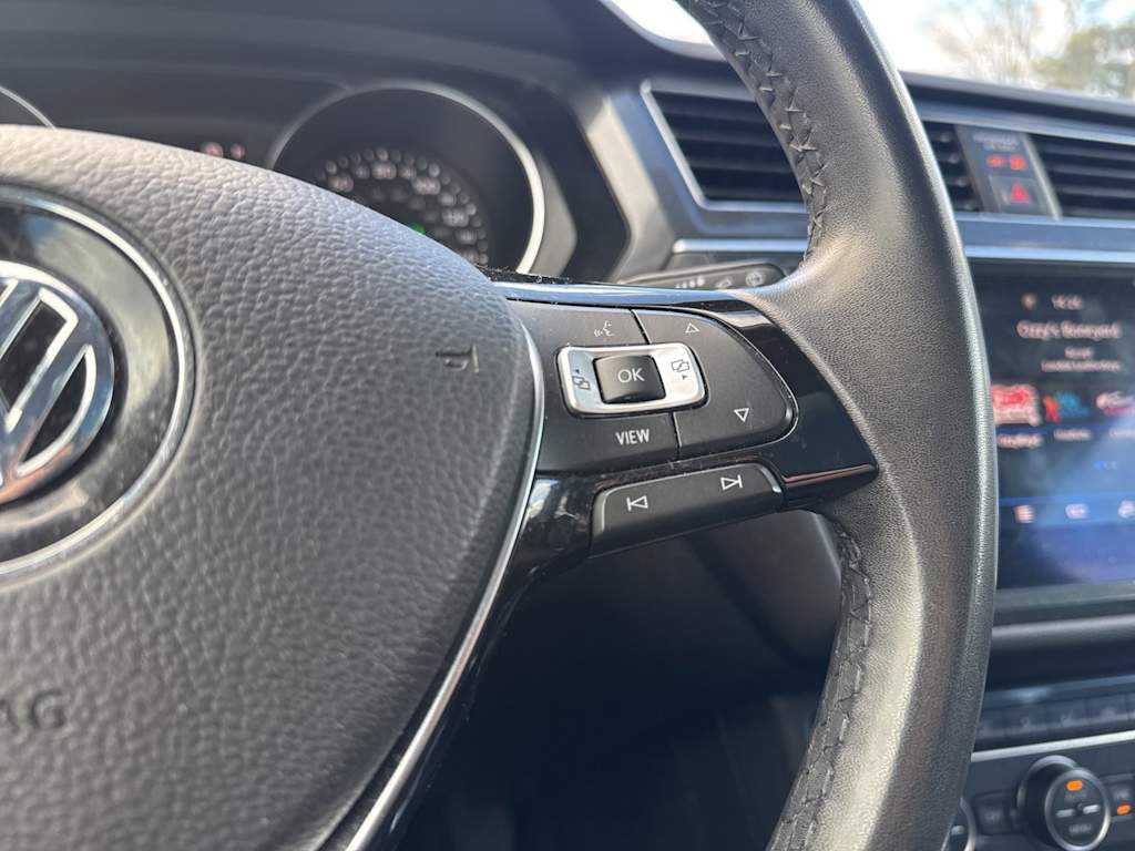 Thumbnail: 2020 Volkswagen Tiguan - 22