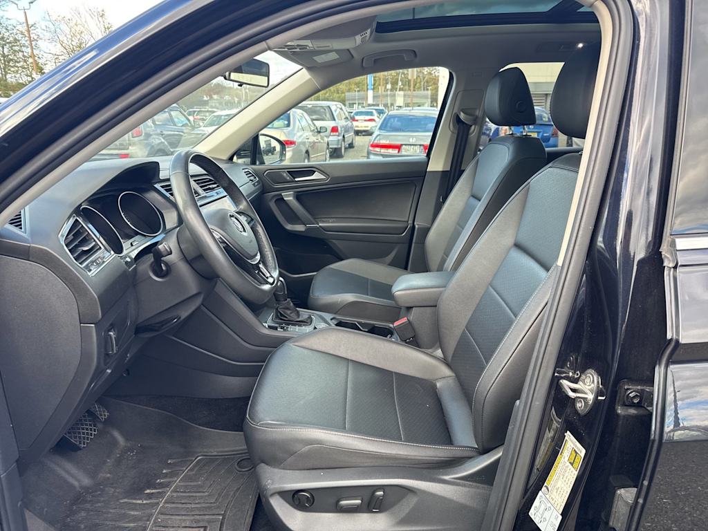 Thumbnail: 2020 Volkswagen Tiguan - 9