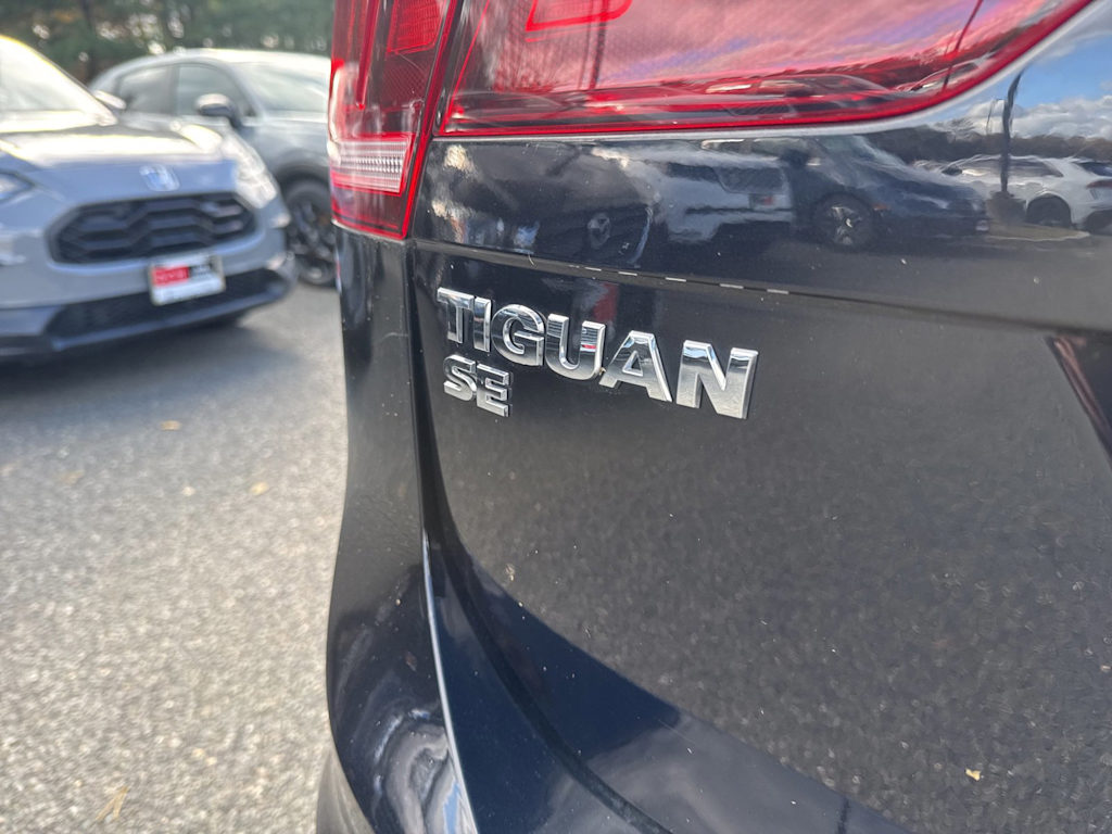 Thumbnail: 2020 Volkswagen Tiguan - 7