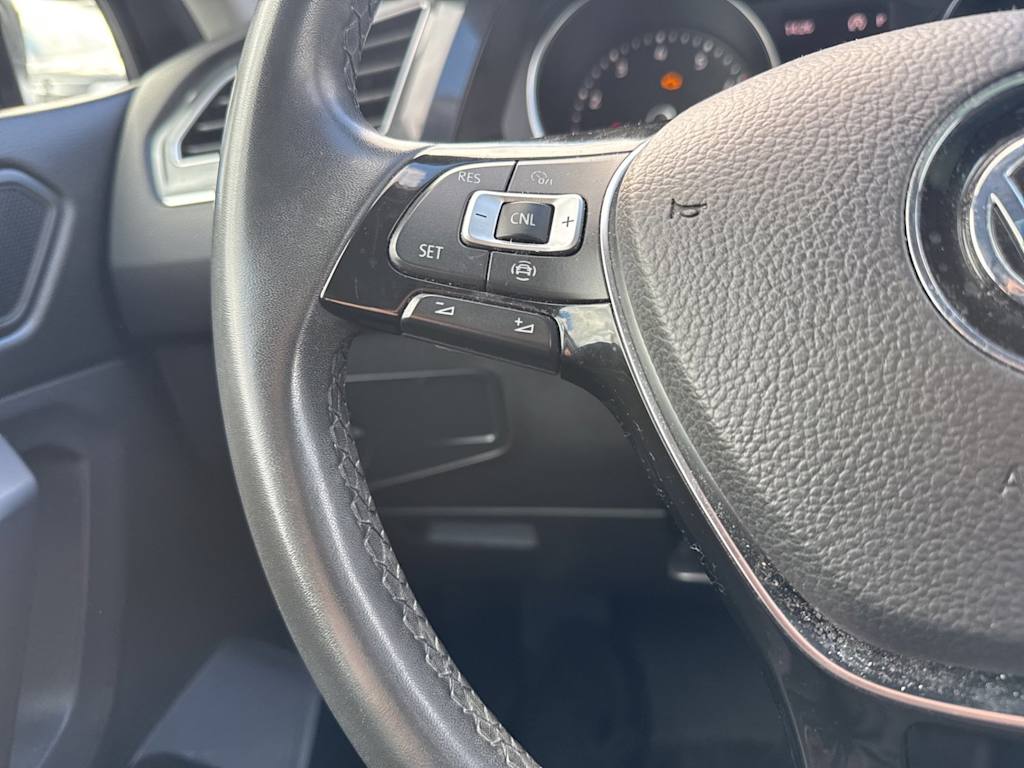 Thumbnail: 2020 Volkswagen Tiguan - 21