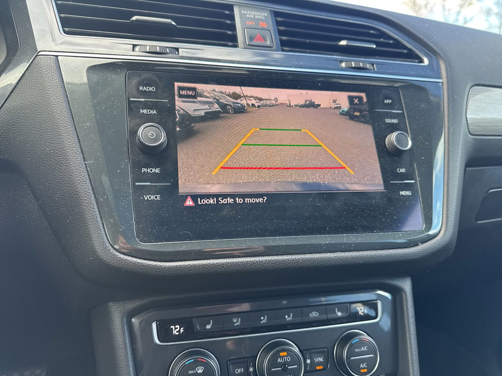 Thumbnail: 2020 Volkswagen Tiguan - 19