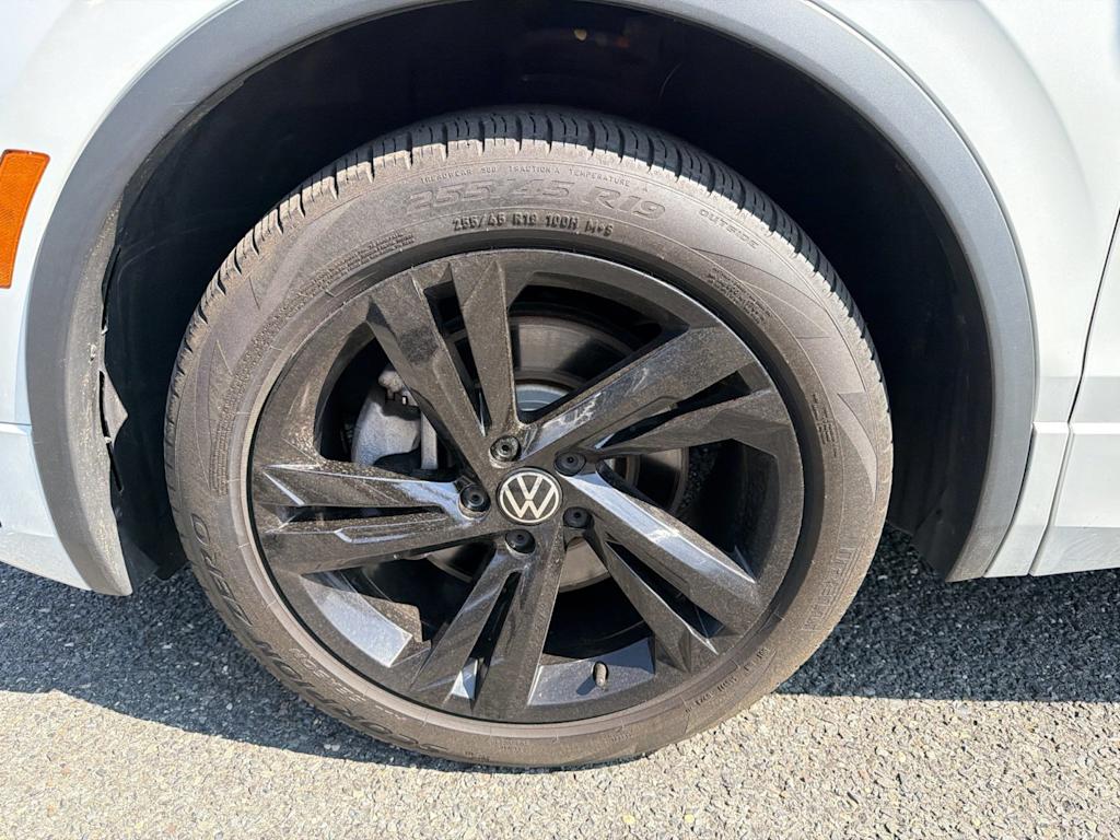 Thumbnail: 2023 Volkswagen Tiguan - 8
