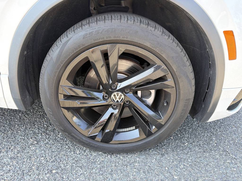 Thumbnail: 2023 Volkswagen Tiguan - 25