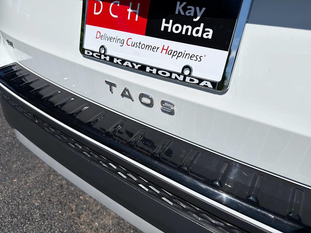 Thumbnail: 2025 Volkswagen Taos - 6