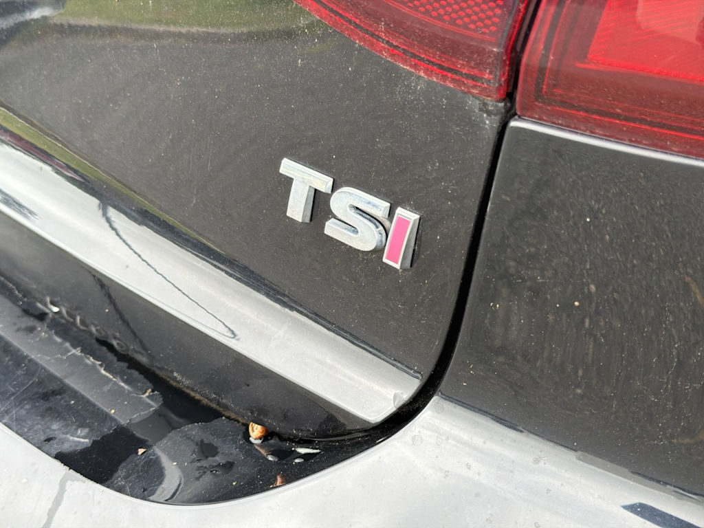 Thumbnail: 2017 Volkswagen Jetta - 23