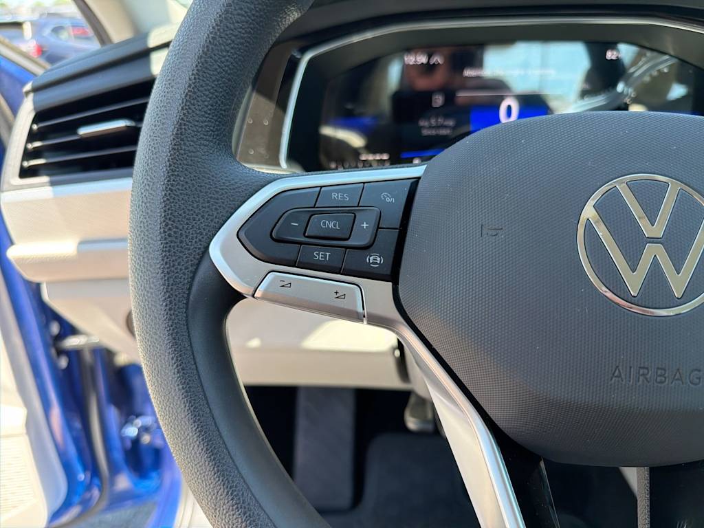 Thumbnail: 2023 Volkswagen Jetta - 29