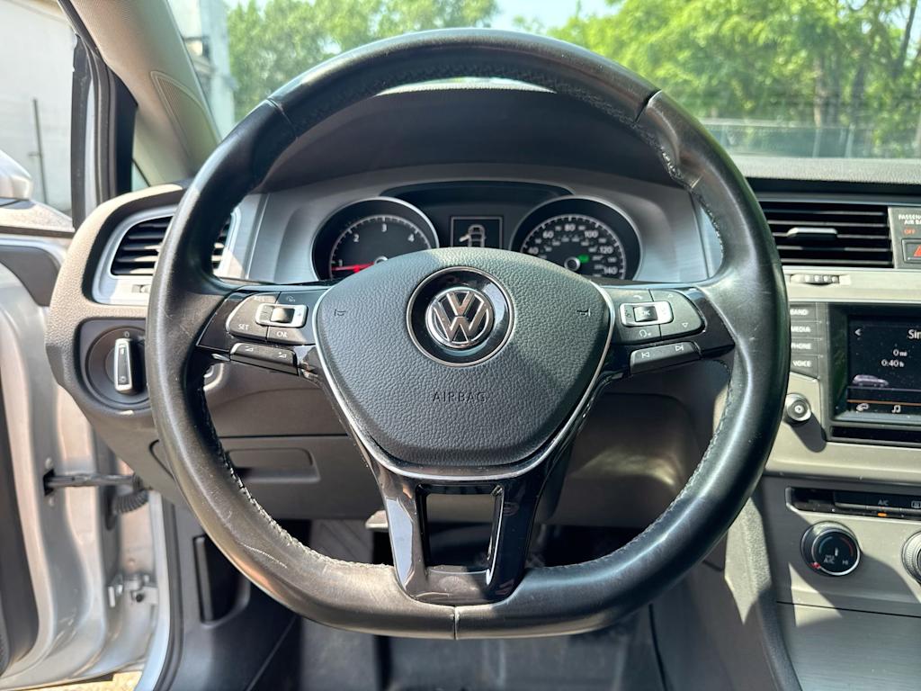 Thumbnail: 2015 Volkswagen Golf - 13