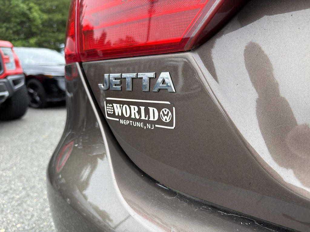 Thumbnail: 2014 Volkswagen Jetta - 7