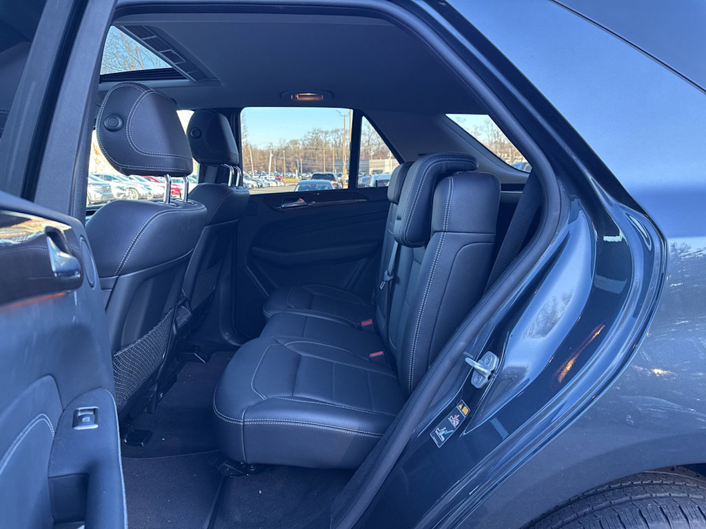 Thumbnail: 2014 Mercedes-Benz M-Class - 17