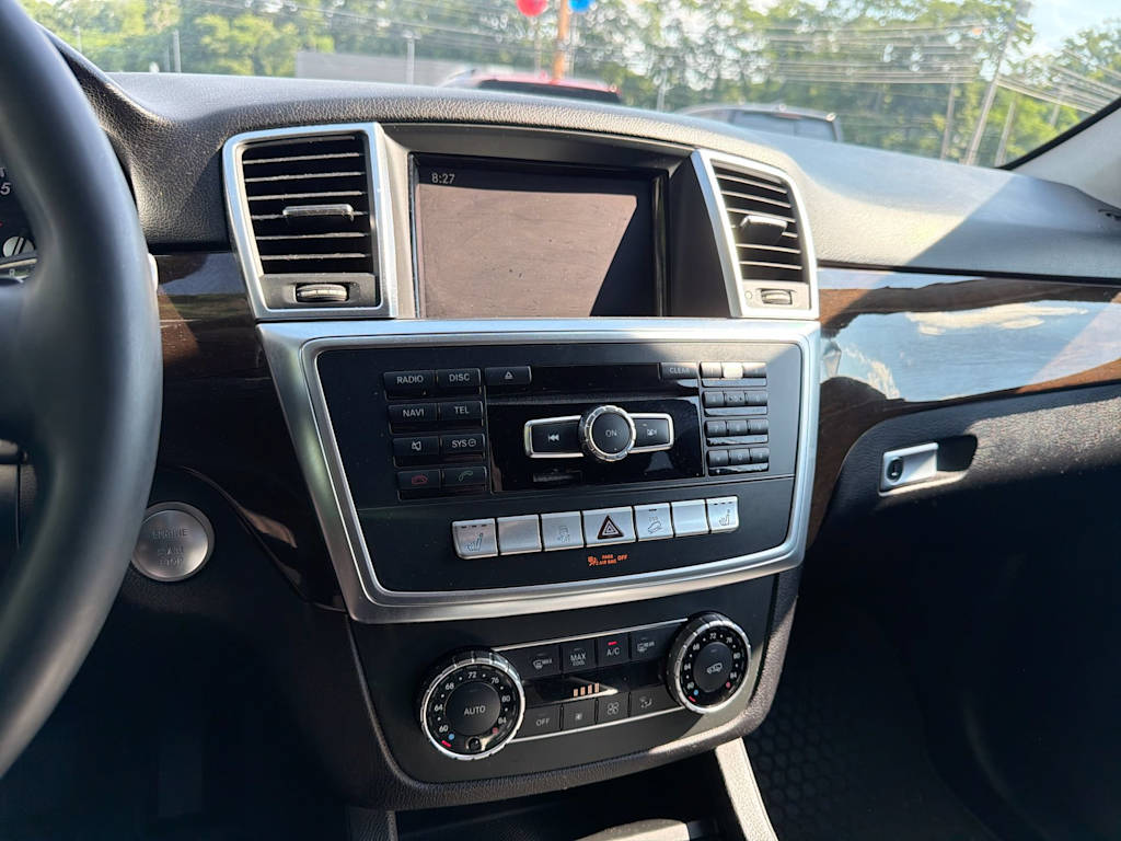 Thumbnail: 2015 Mercedes-Benz M-Class - 15