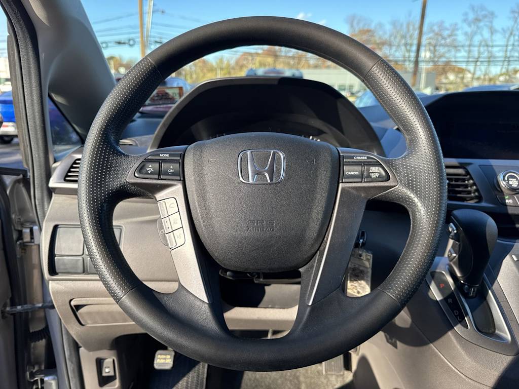 2014 Honda Odyssey LX 14