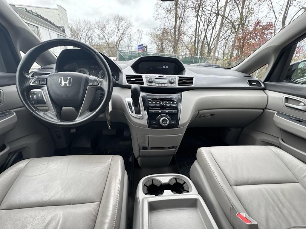 2012 Honda Odyssey EX-L 11