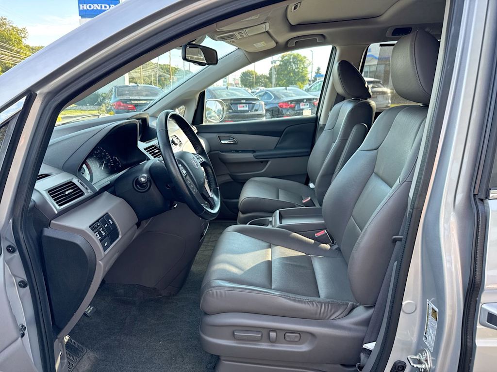 Thumbnail: 2015 Honda Odyssey - 10