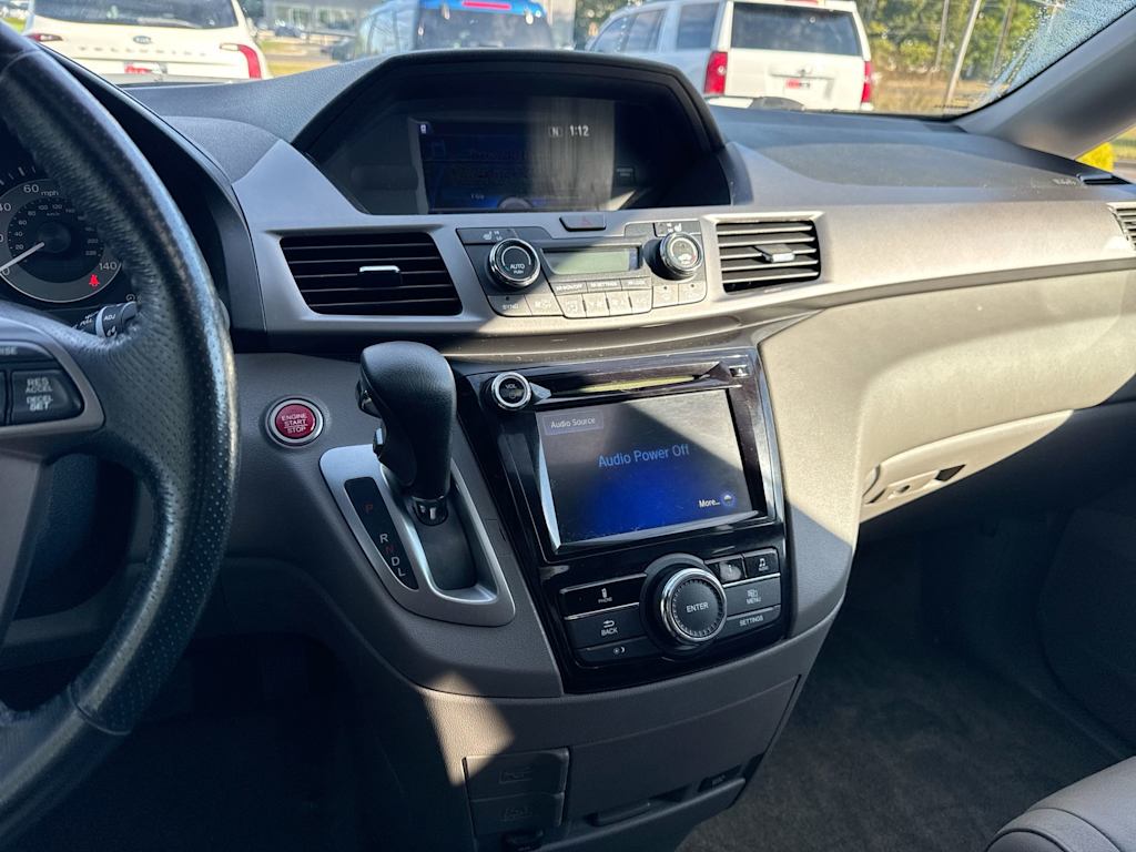 Thumbnail: 2015 Honda Odyssey - 32