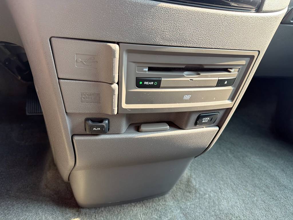 Thumbnail: 2015 Honda Odyssey - 35
