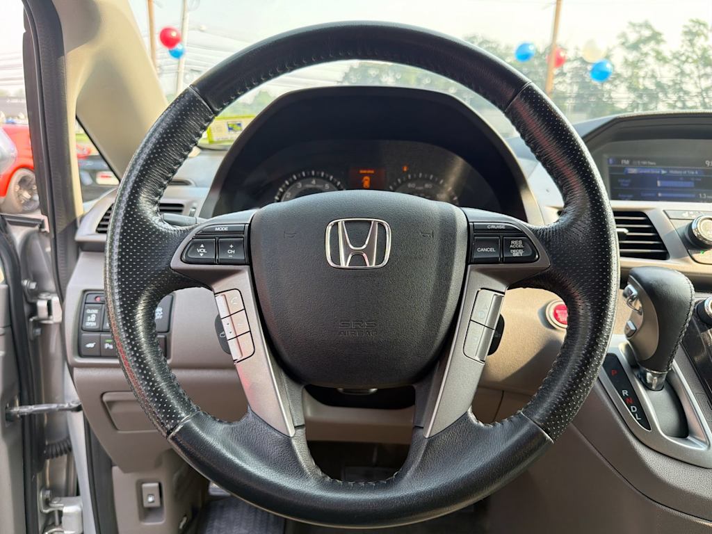 Thumbnail: 2015 Honda Odyssey - 14