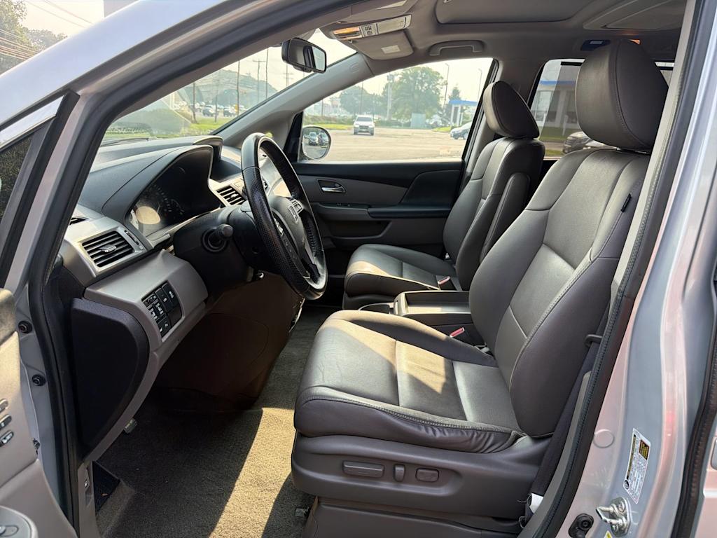 Thumbnail: 2015 Honda Odyssey - 10