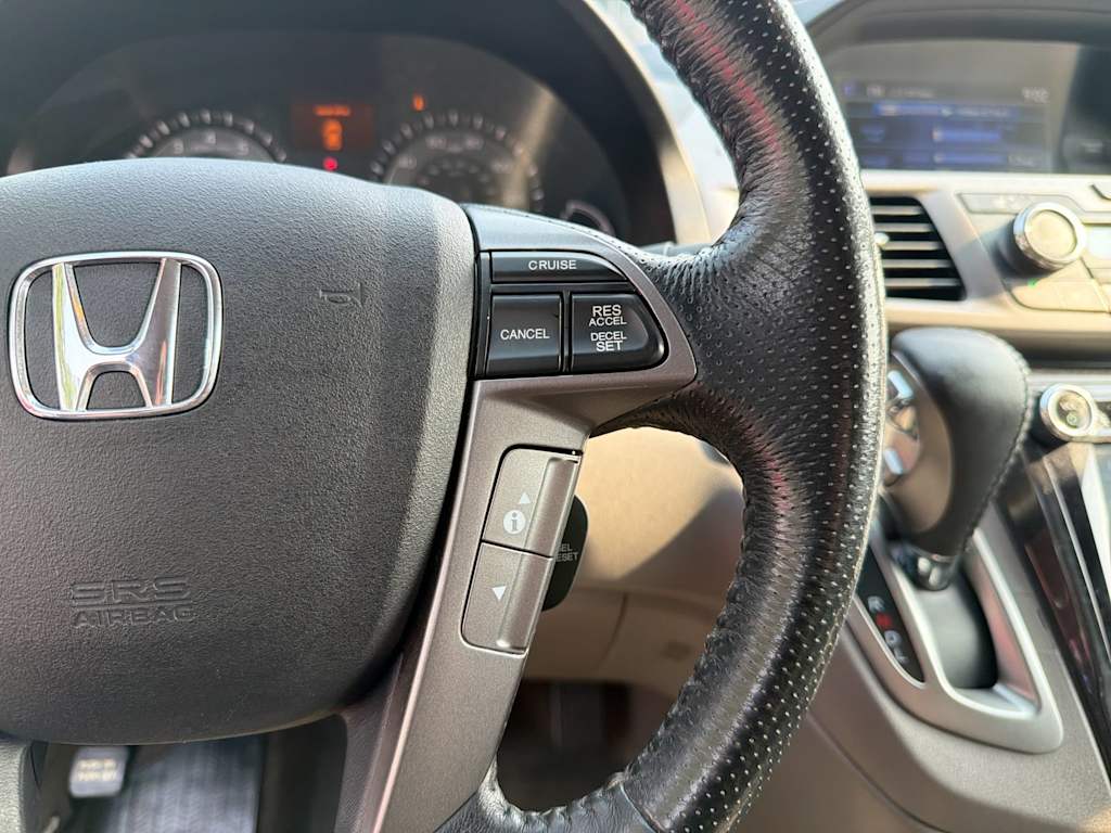 Thumbnail: 2015 Honda Odyssey - 32