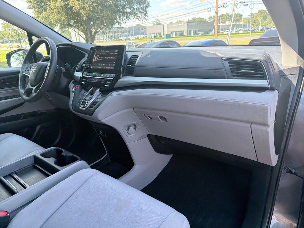 Thumbnail: 2019 Honda Odyssey - 9
