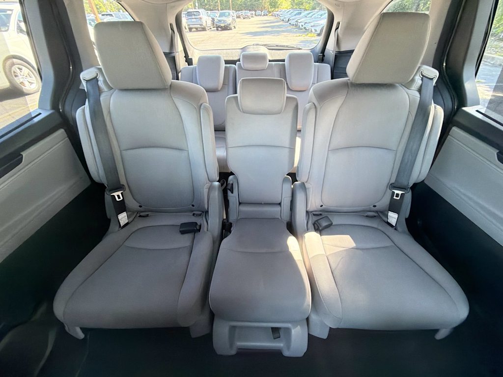 Thumbnail: 2019 Honda Odyssey - 25