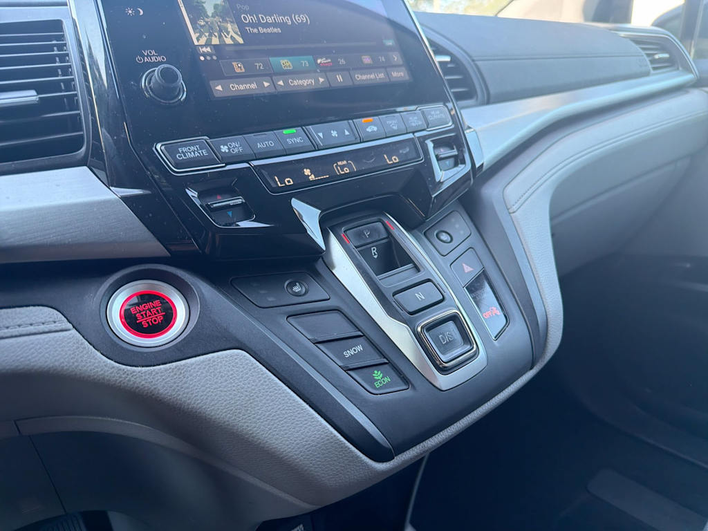 Thumbnail: 2019 Honda Odyssey - 16